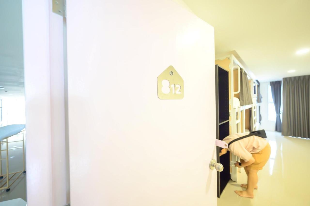 The Living Block Hotel Bangkok Exterior photo